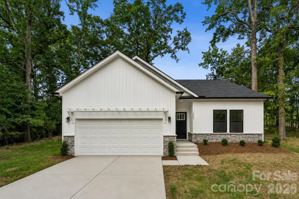 1004 Oak Hill Drive Monroe, NC 28112