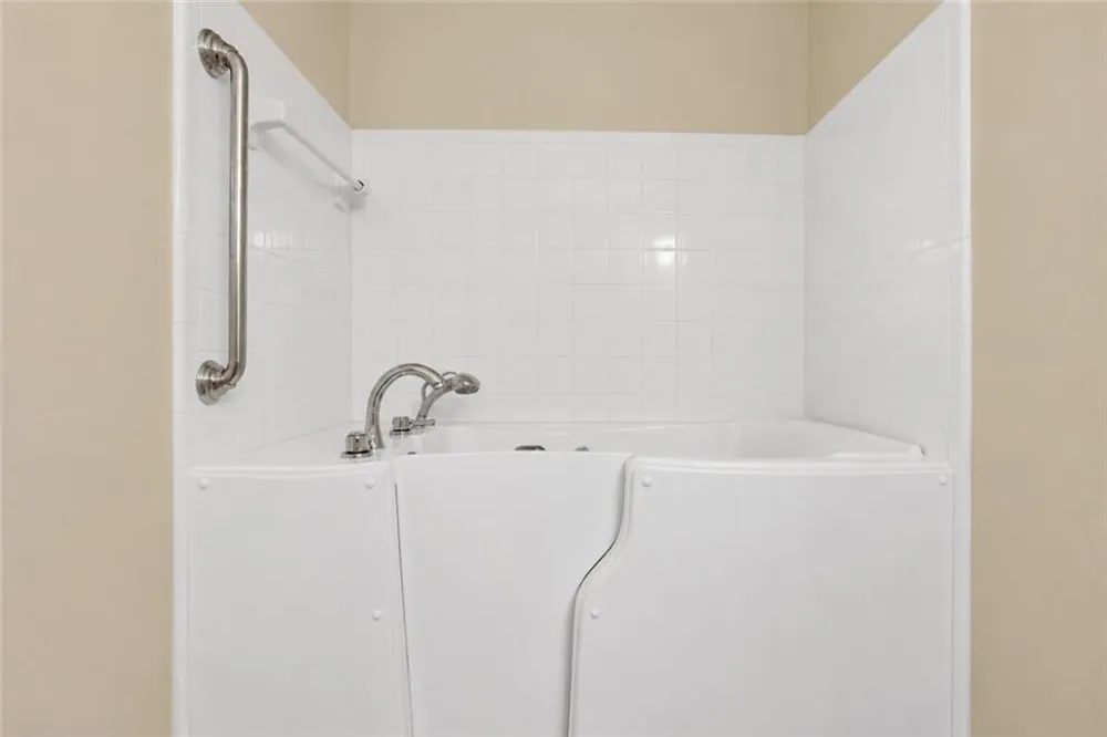 3843 Woodridge Way Tucker, GA 30084