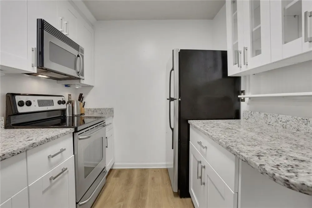 3843 Woodridge Way Tucker, GA 30084