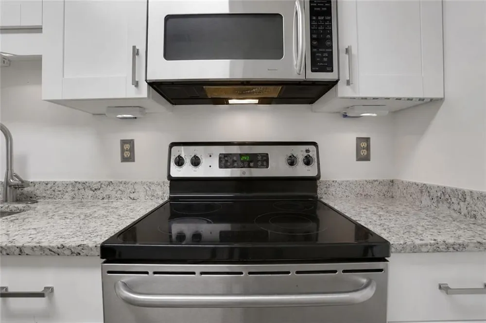 3843 Woodridge Way Tucker, GA 30084