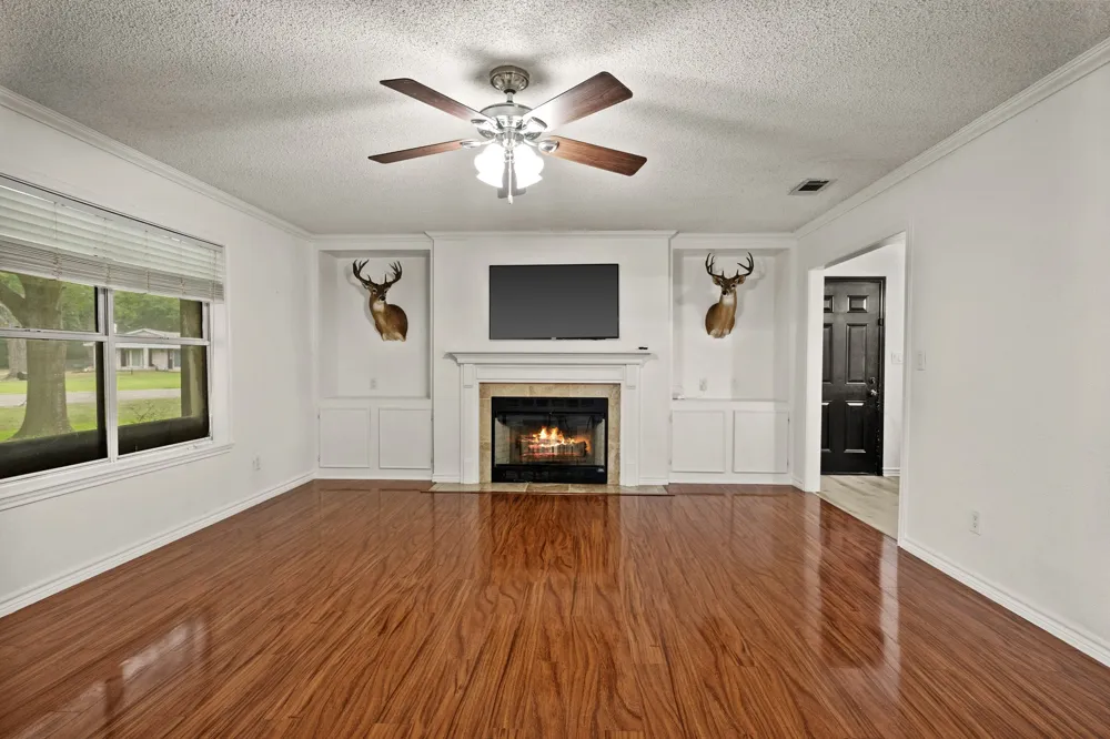 419 County Road 4164 Pittsburg, TX 75686