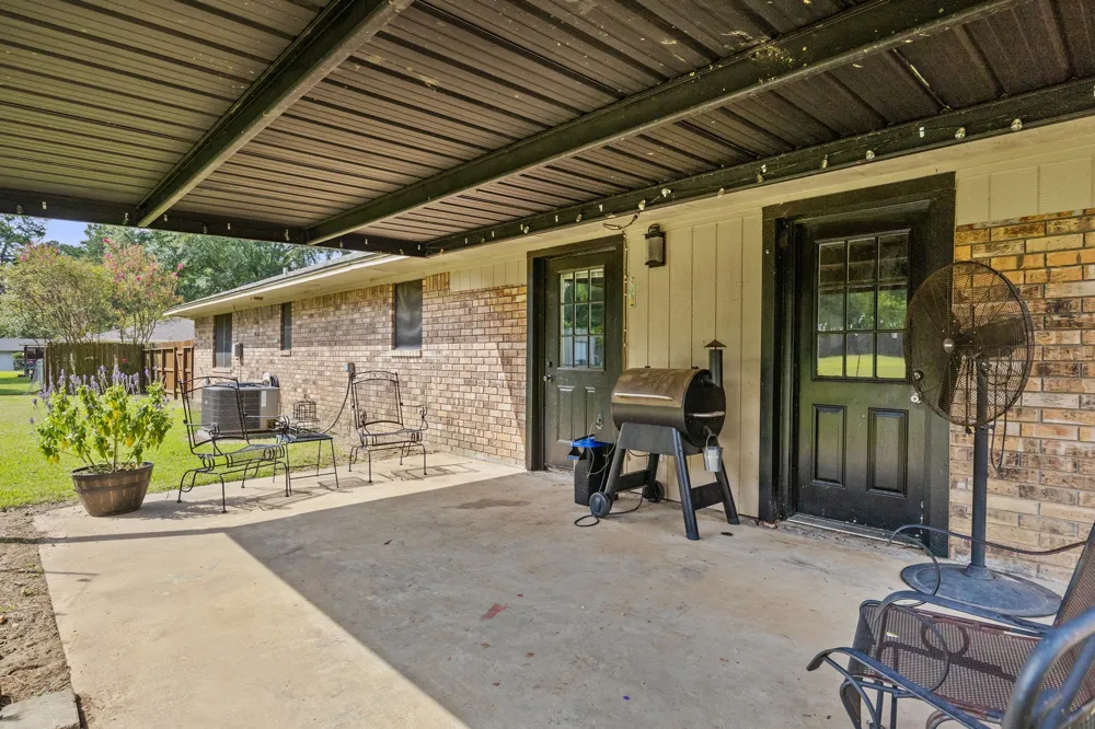 419 County Road 4164 Pittsburg, TX 75686