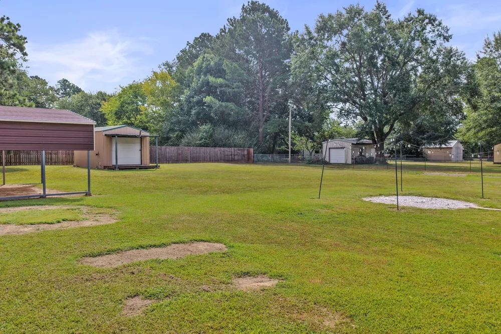 419 County Road 4164 Pittsburg, TX 75686