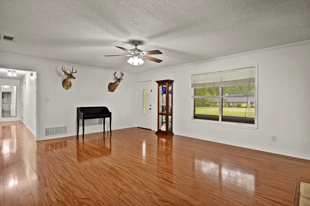 419 County Road 4164 Pittsburg, TX 75686
