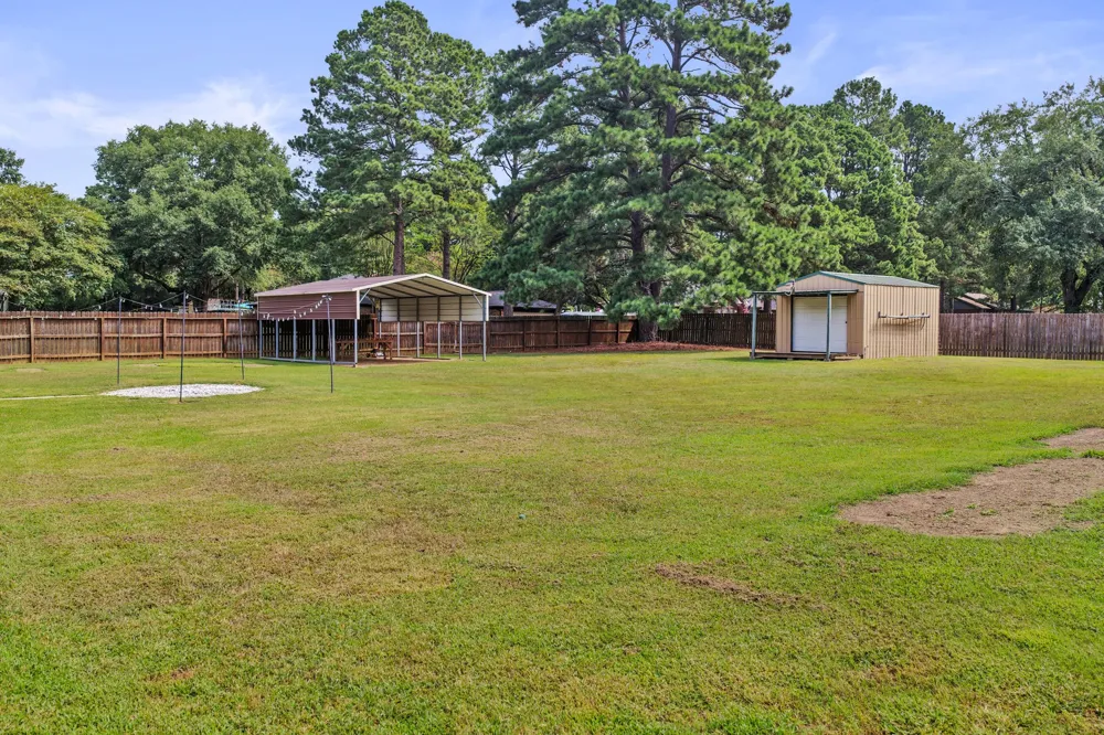 419 County Road 4164 Pittsburg, TX 75686