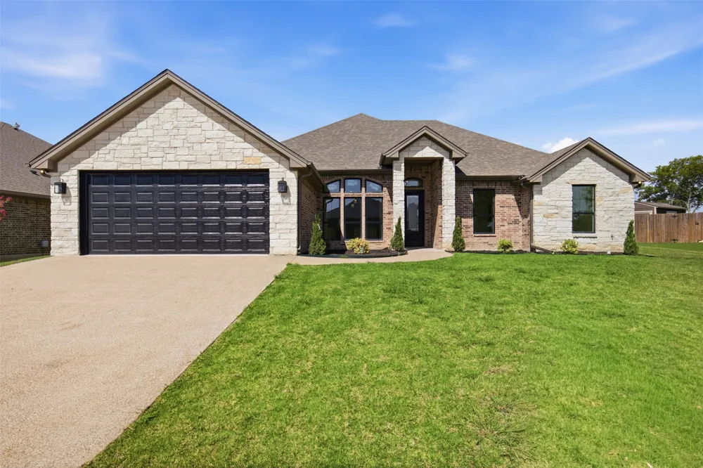 905 Cumberland Street McGregor, TX 76657