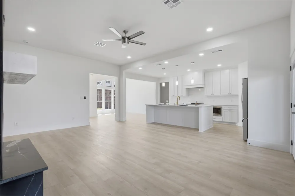 905 Cumberland Street McGregor, TX 76657