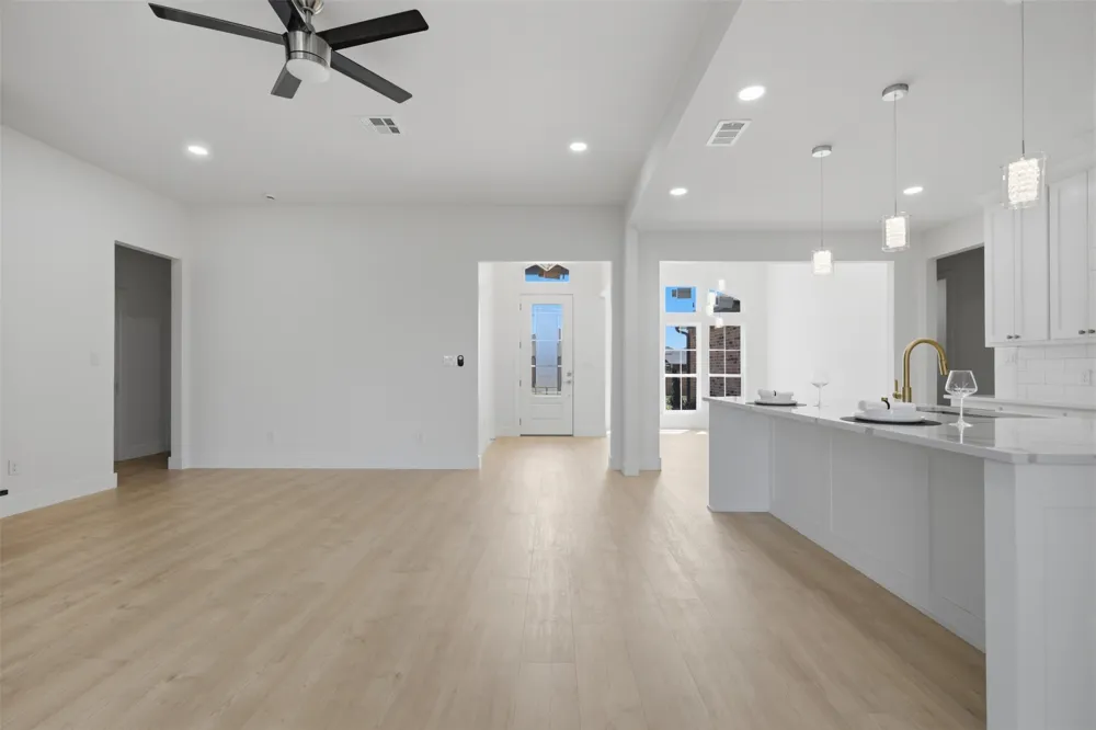 905 Cumberland Street McGregor, TX 76657
