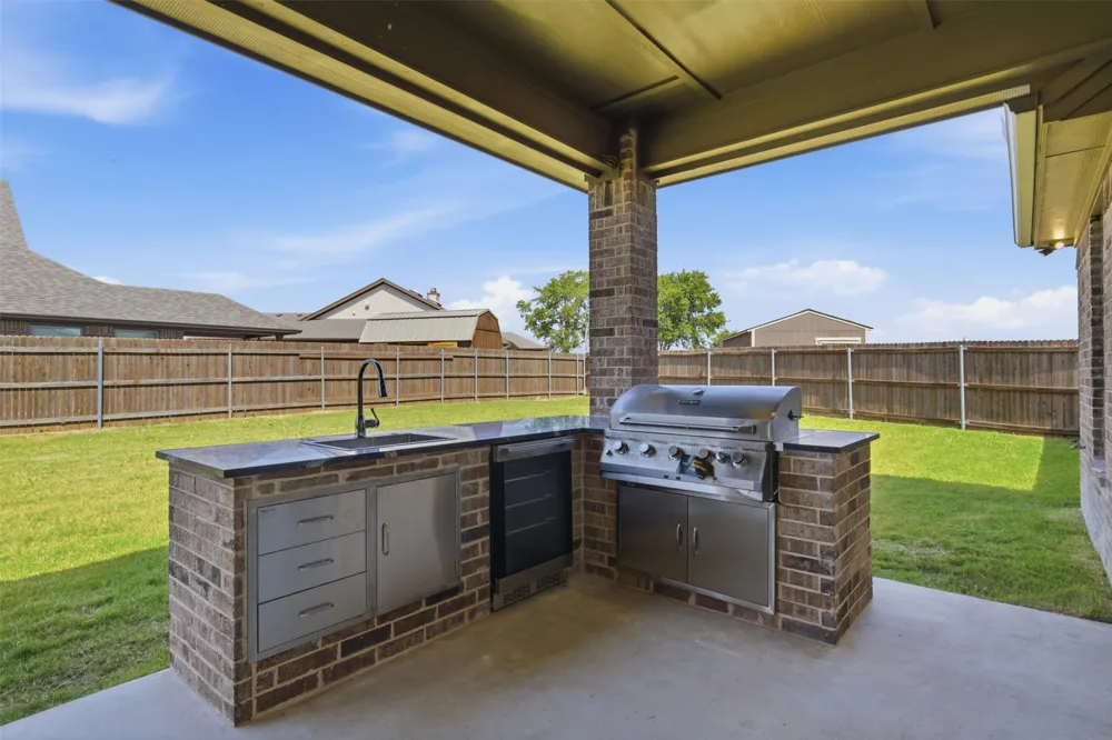 905 Cumberland Street McGregor, TX 76657