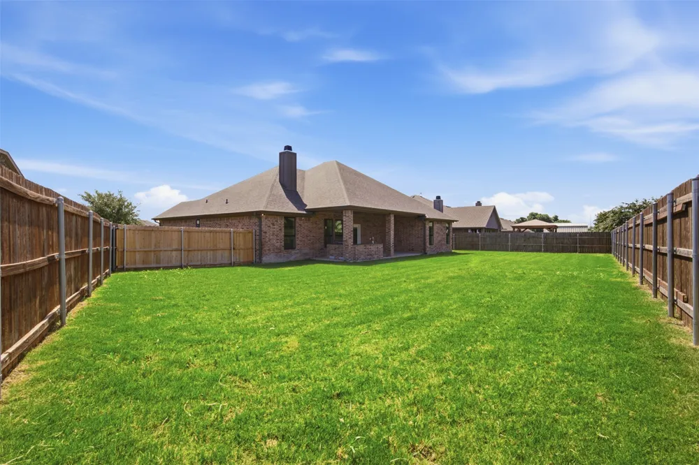905 Cumberland Street McGregor, TX 76657