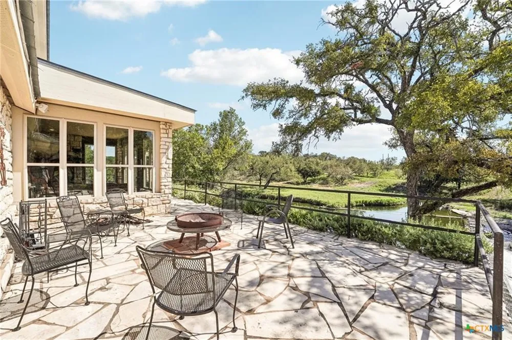 190 Private Road 3011 Lampasas, TX 76550
