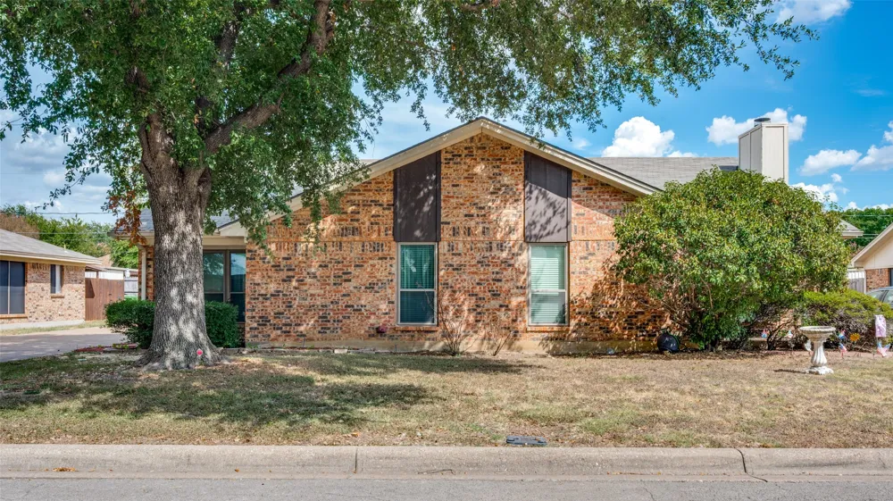 5720 Cancun Drive North Richland Hills, TX 76180