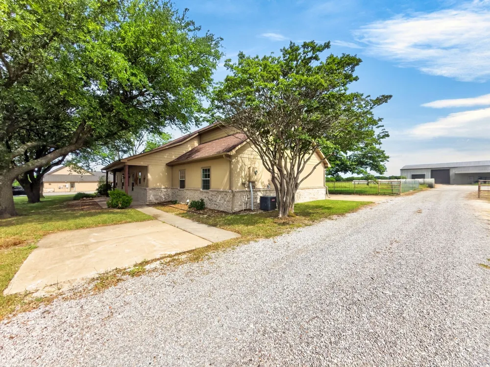 1255 Vineyard Road Gunter, TX 75058