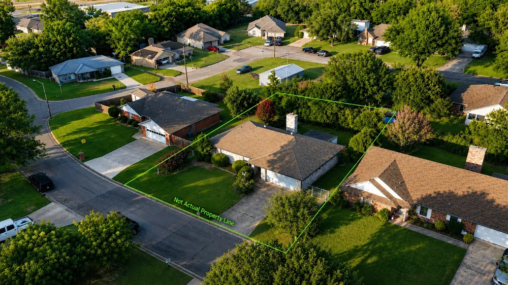 1350 26th Street NE Paris, TX 75460