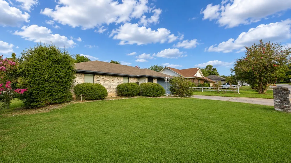 1350 26th Street NE Paris, TX 75460