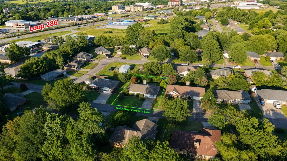 1350 26th Street NE Paris, TX 75460