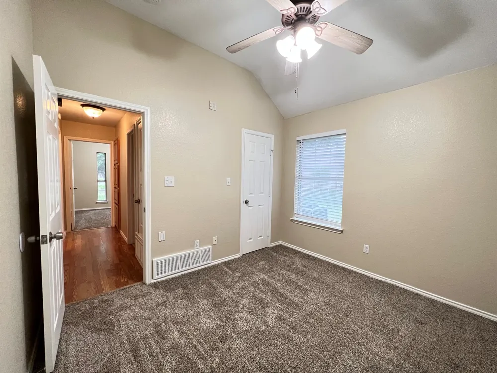 788 Robin Court Springtown, TX 76082