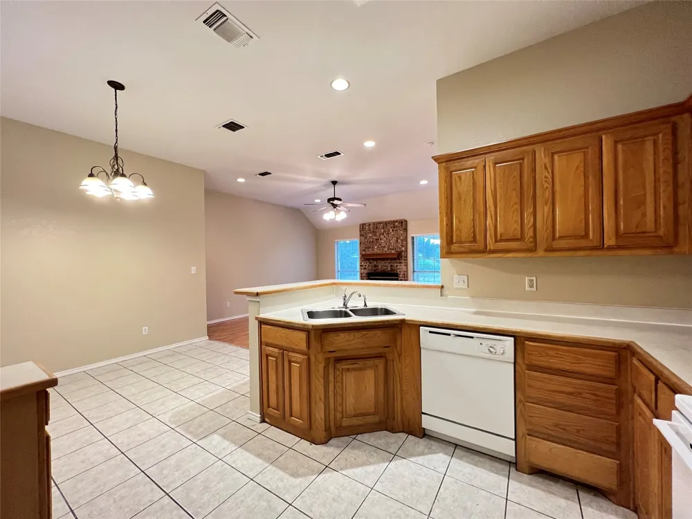 788 Robin Court Springtown, TX 76082
