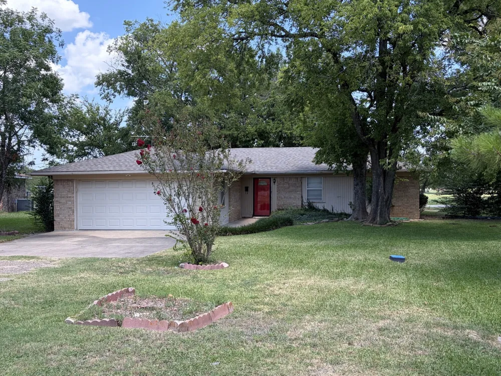 209 Morningside Drive Mexia, TX 76667