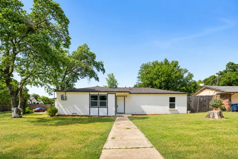 5001 Meadowbrook Drive