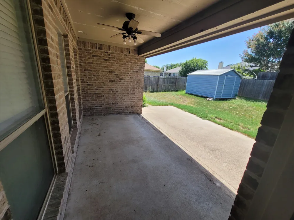 205 Willow Creek Drive Weatherford, TX 76085