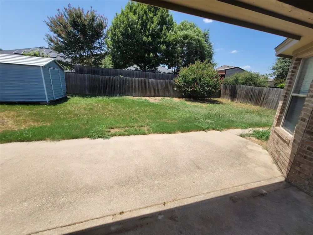 205 Willow Creek Drive Weatherford, TX 76085