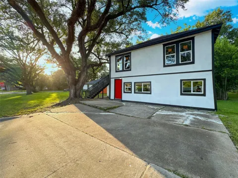 705 Texas Avenue #B