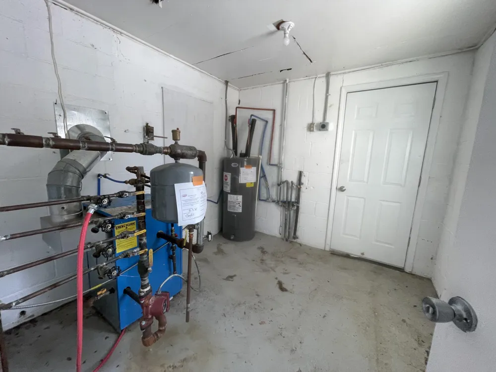 6015 S Stony Lake Road Jackson, MI 49201
