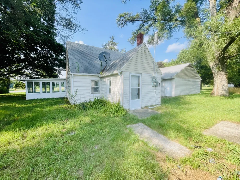 6015 S Stony Lake Road Jackson, MI 49201