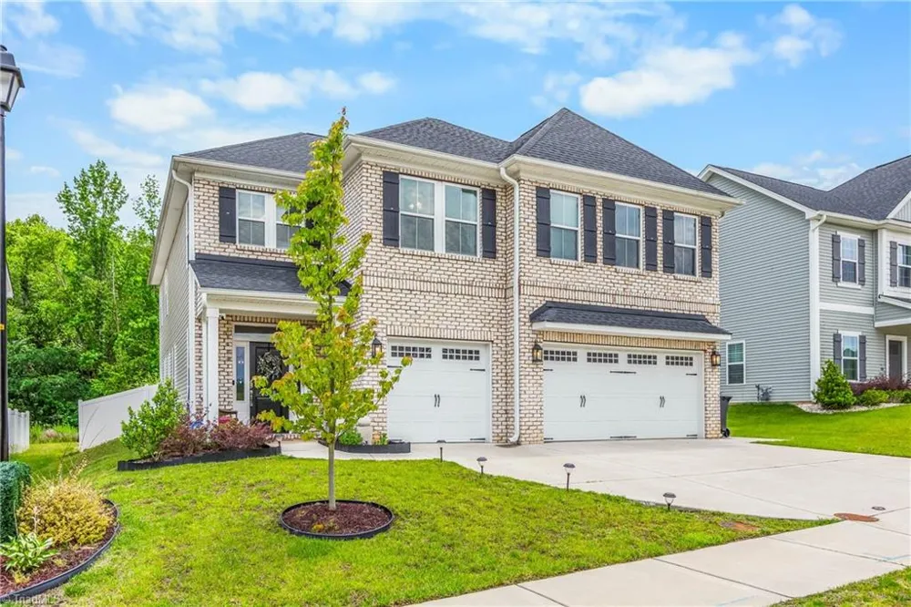 7388 Deerhurst Lane Kernersville, NC 27284