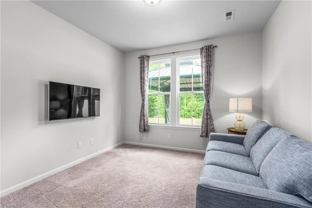 7388 Deerhurst Lane Kernersville, NC 27284