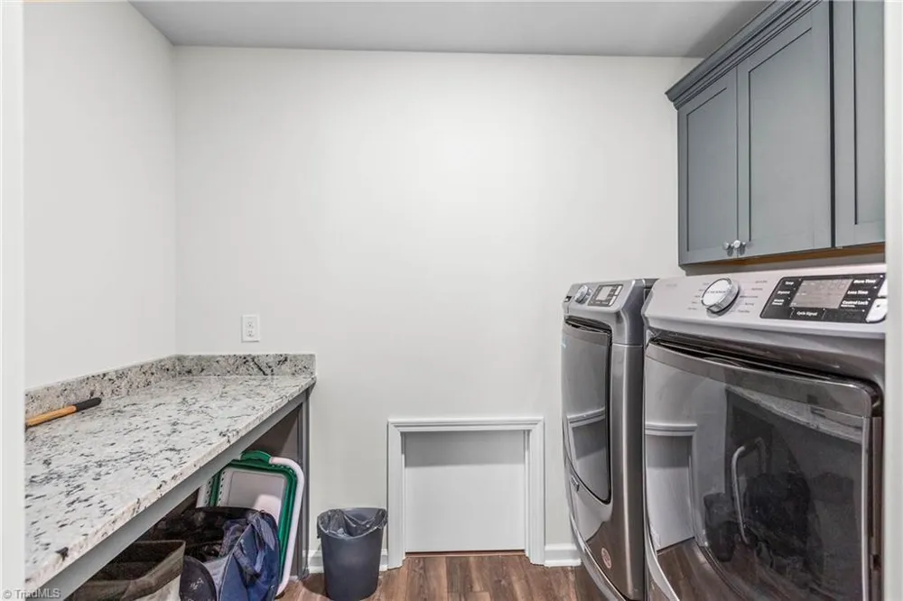 7388 Deerhurst Lane Kernersville, NC 27284