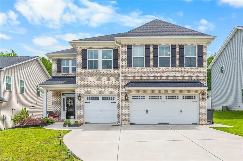 7388 Deerhurst Lane Kernersville, NC 27284