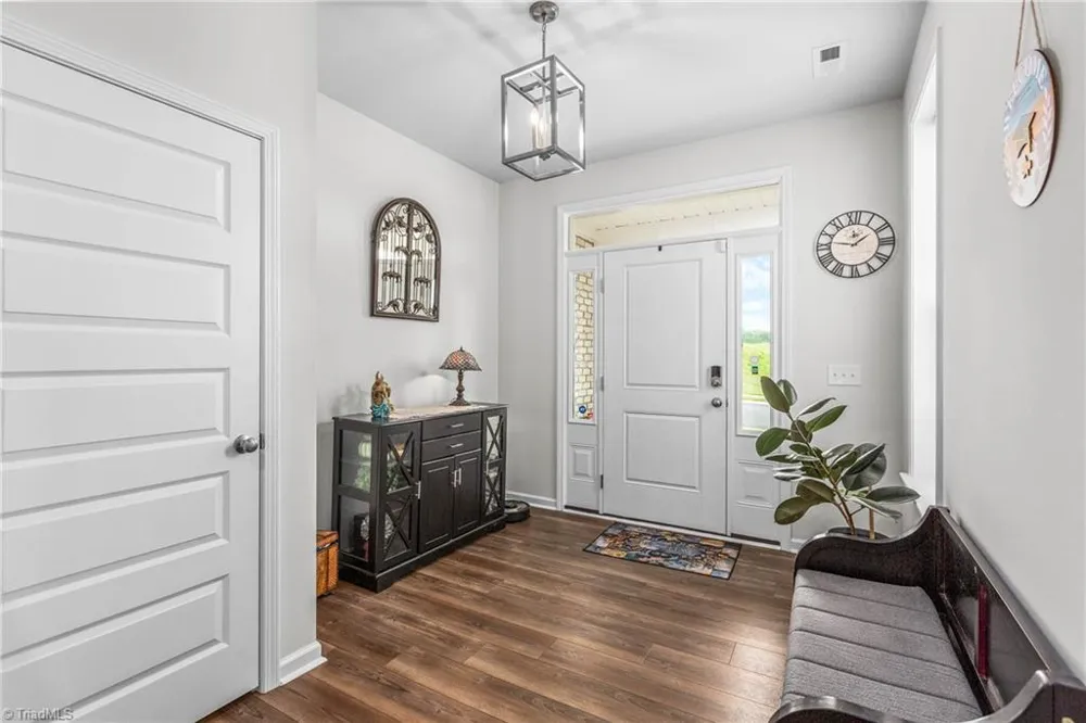 7388 Deerhurst Lane Kernersville, NC 27284