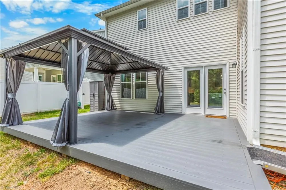 7388 Deerhurst Lane Kernersville, NC 27284