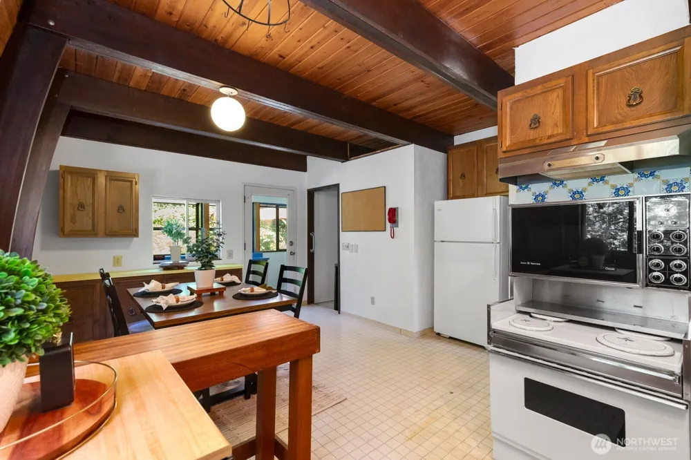 24735 SE Summit Landsburg Road Ravensdale, WA 98051