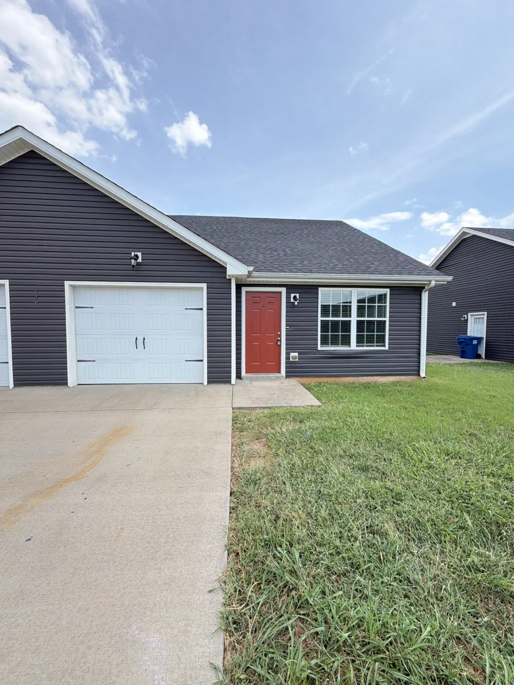 579 Heritage Point Dr #B Clarksville, TN 37042