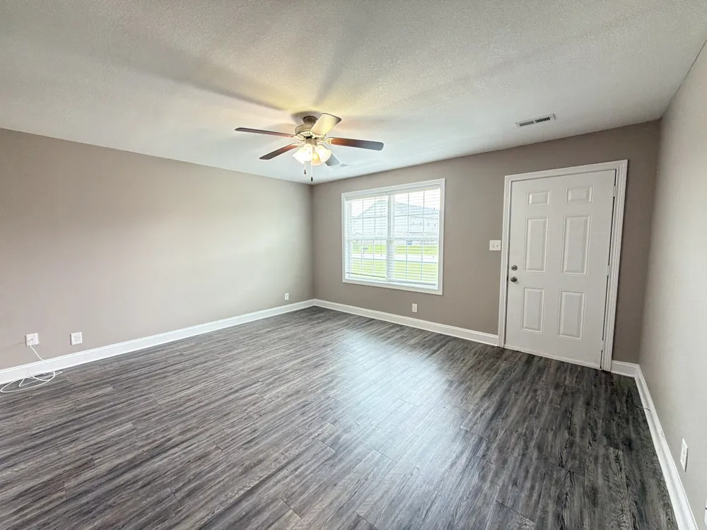 579 Heritage Point Dr #B Clarksville, TN 37042