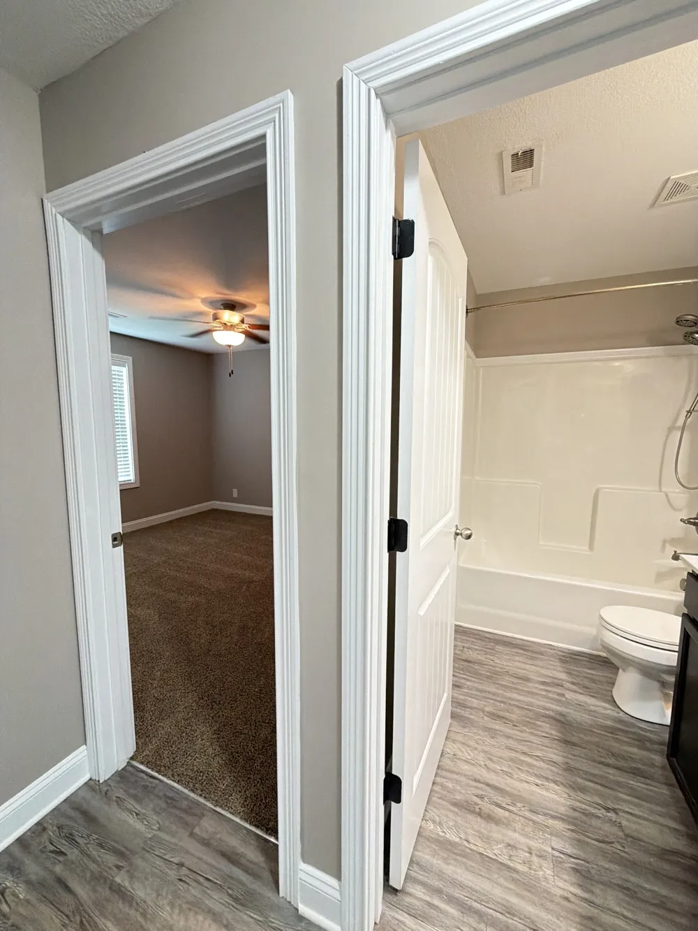 579 Heritage Point Dr #B Clarksville, TN 37042