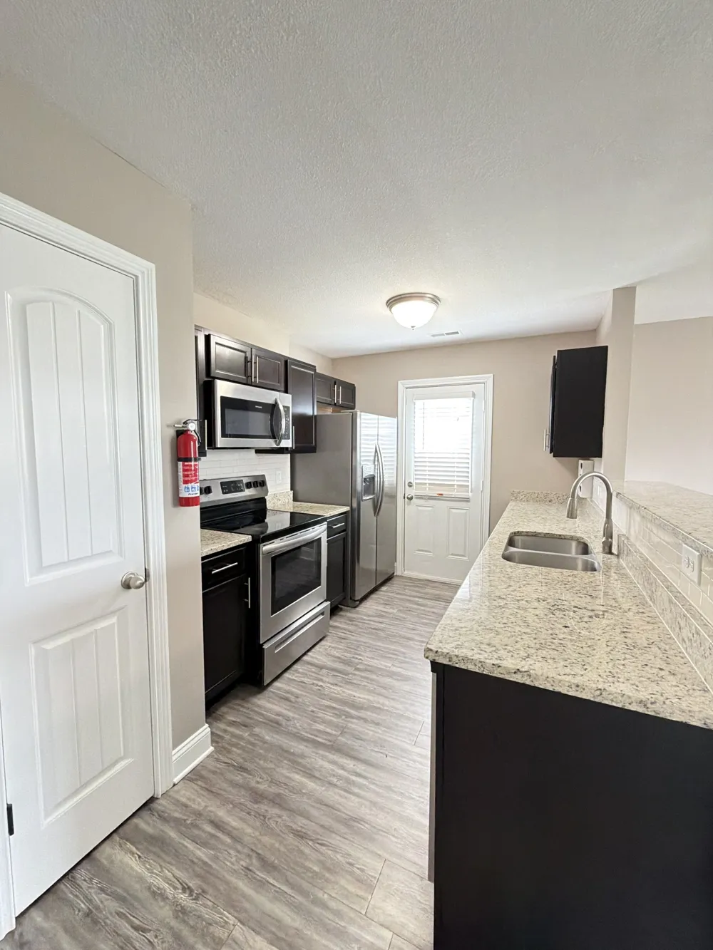 579 Heritage Point Dr #B Clarksville, TN 37042