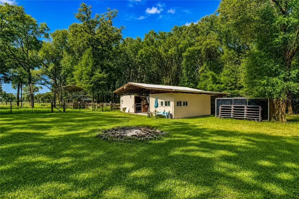 15970 NW 53RD STREET Morriston, FL 32668