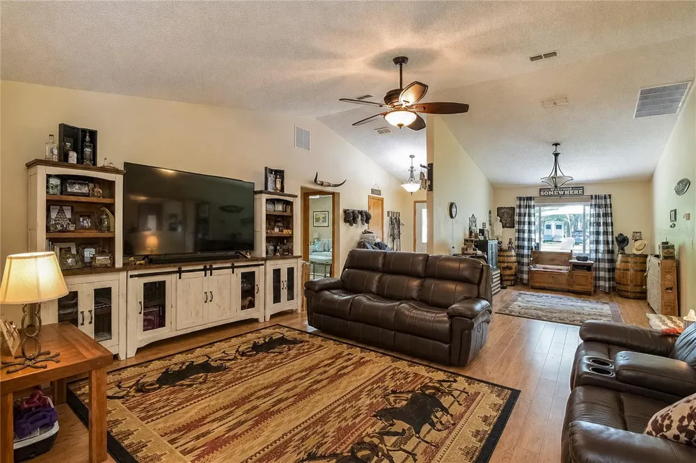 15970 NW 53RD STREET Morriston, FL 32668