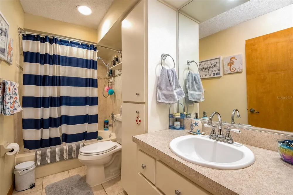 15970 NW 53RD STREET Morriston, FL 32668