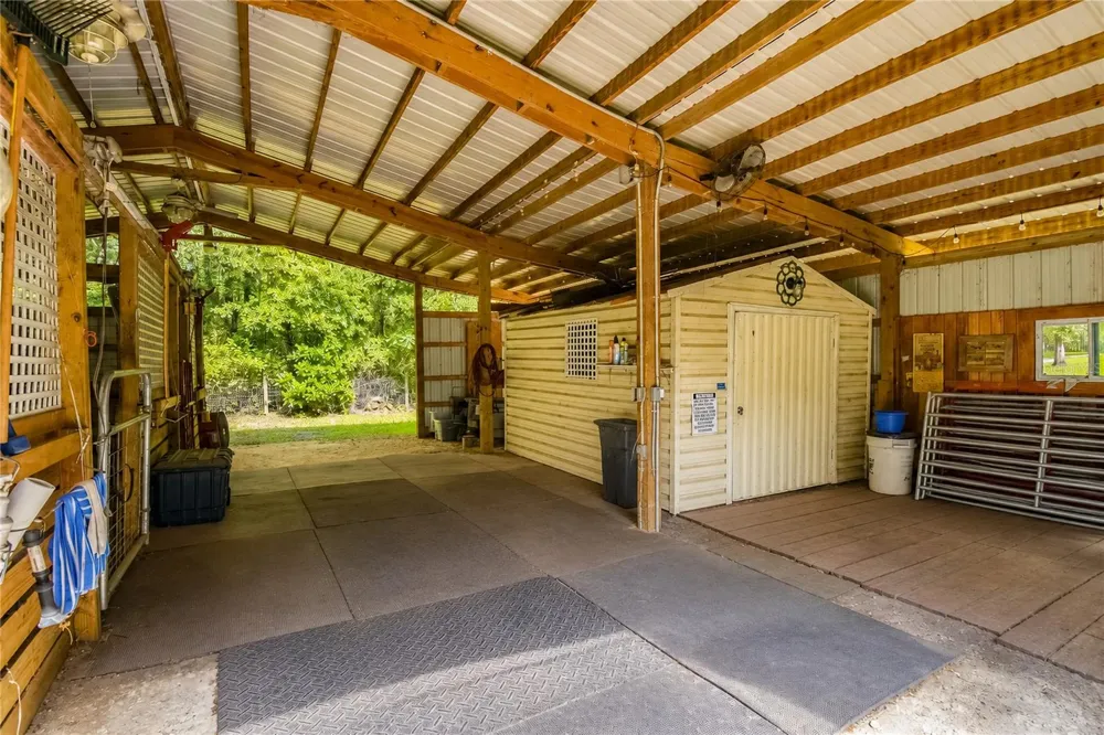 15970 NW 53RD STREET Morriston, FL 32668