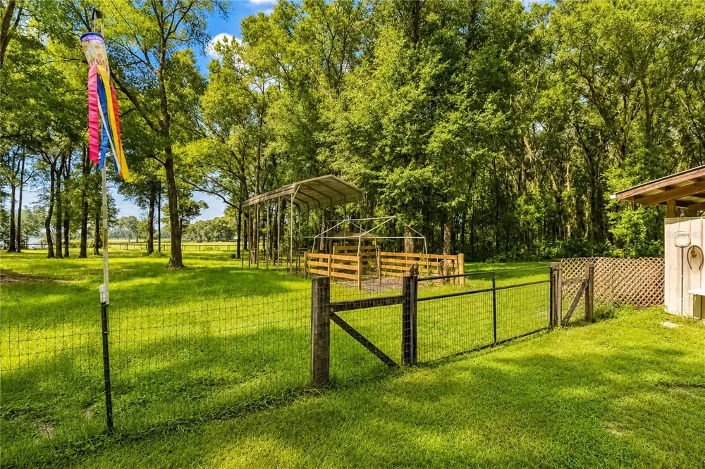 15970 NW 53RD STREET Morriston, FL 32668