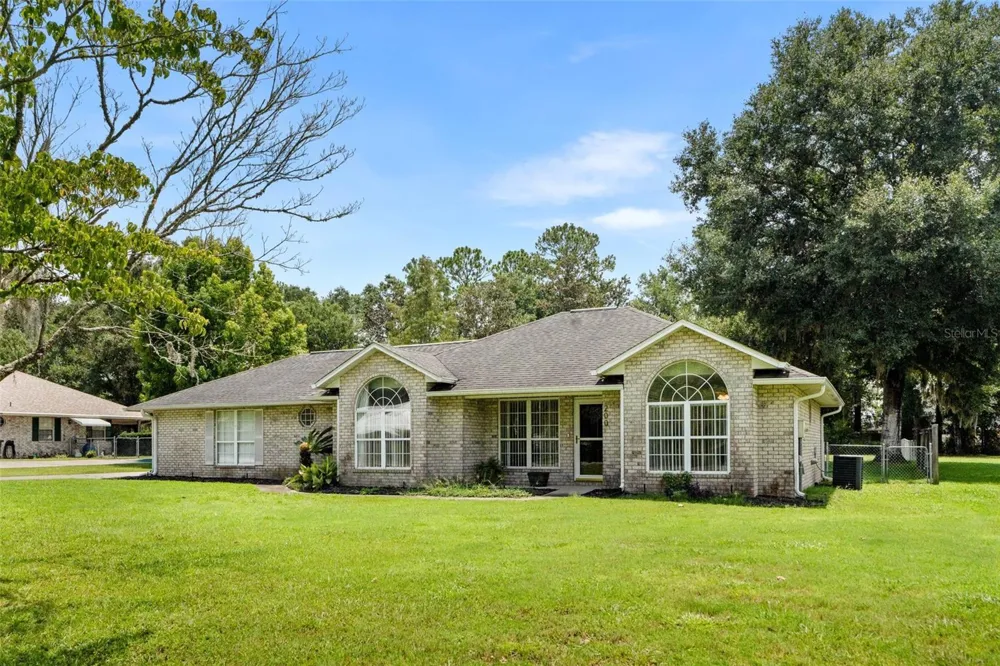 200 NW CHARLOTTE GLEN Lake City, FL 32055