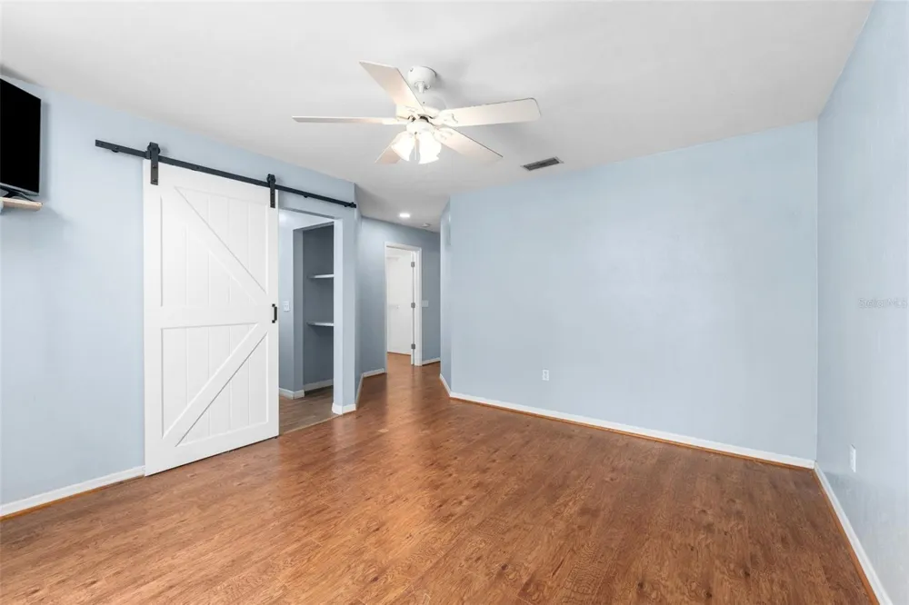 200 NW CHARLOTTE GLEN Lake City, FL 32055