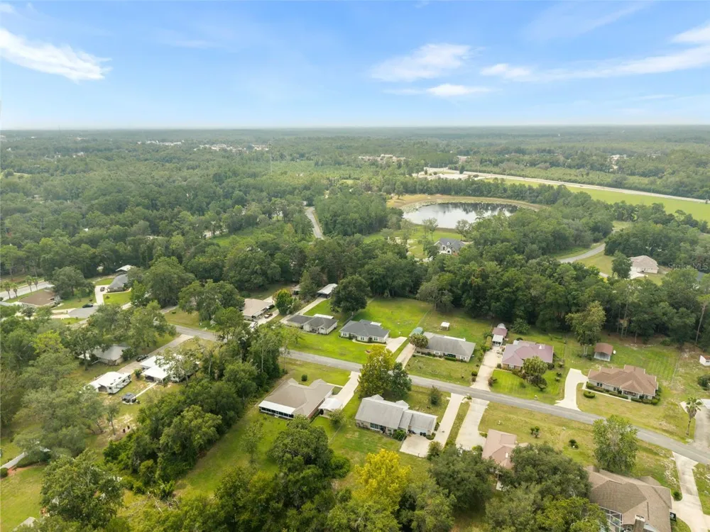 200 NW CHARLOTTE GLEN Lake City, FL 32055