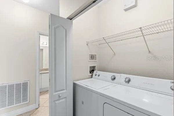 2755 VIA CAPRI #1225 Clearwater, FL 33764