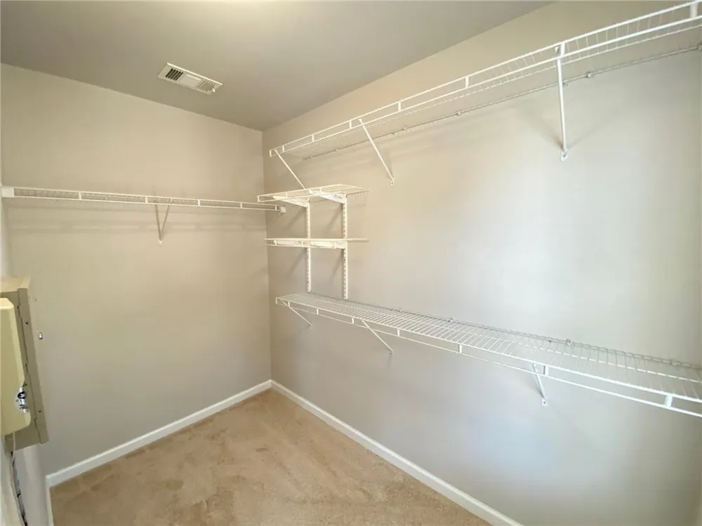 1664 OAKBROOK LAKE DRIVE Norcross, GA 30093